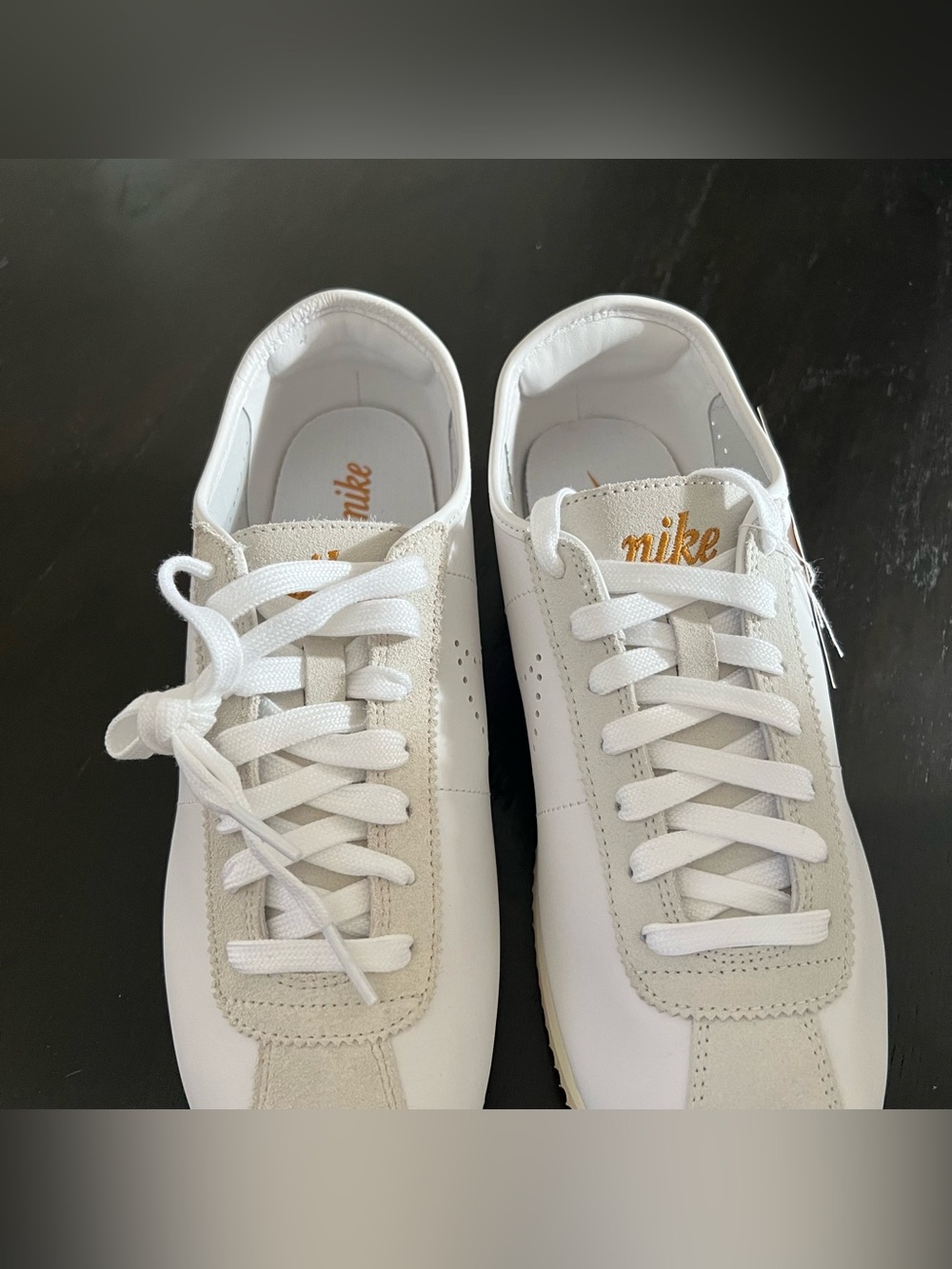 ✔️New✔️ NIKE Cortez Leather 'White Bronze Perforated Swoosh' - Picture 5 of 10